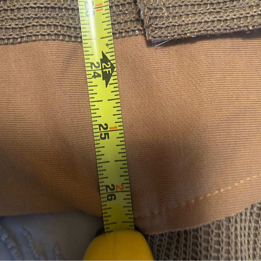 POL Tan and Brown Zip-Up Pull Over - Picture 7 of 9